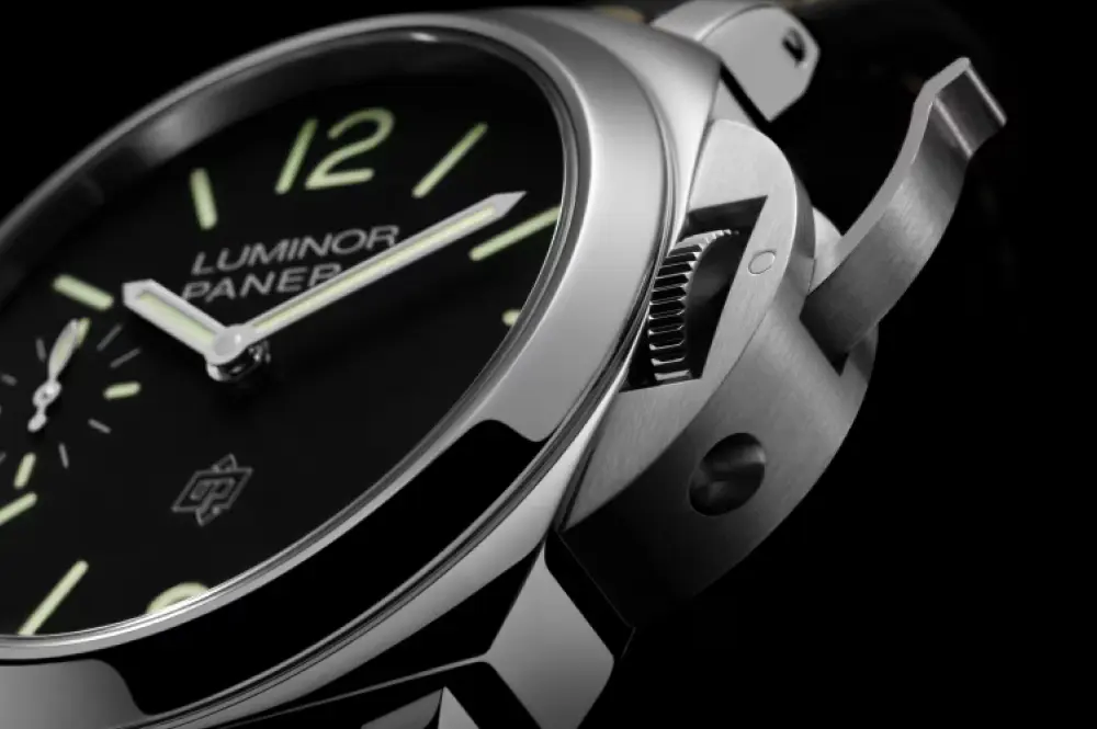 Panerai Luminor Logo Watch – 44mm