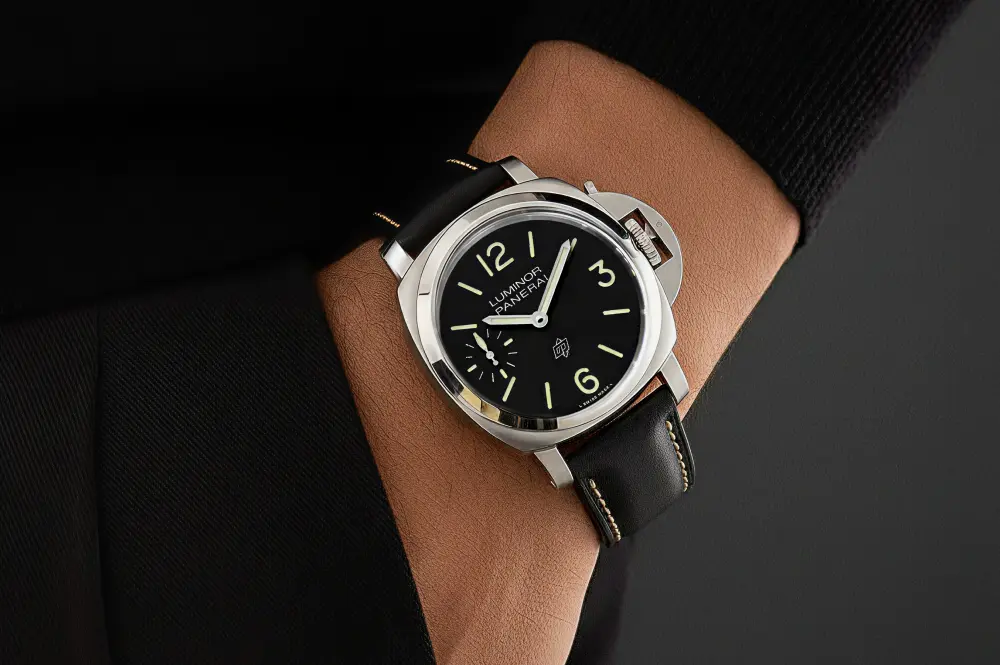 Panerai Luminor Logo Watch – 44mm