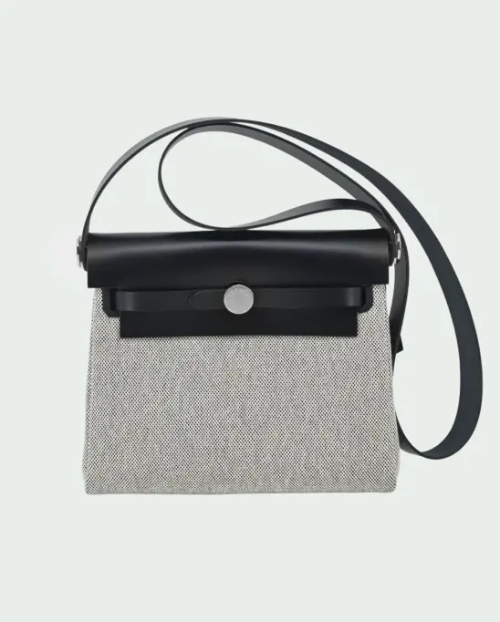 Hermès Herbag 20 – Ecru / Noir